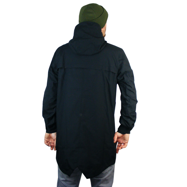 Lange Länge: Das Kleidungsstück ist über durchschnittlich lang und bietet mehr Deckung, Warme und Schutz