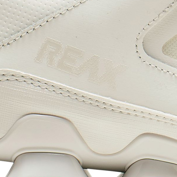 Nike Reax 8 TR Mesh Training Herren beige/rot