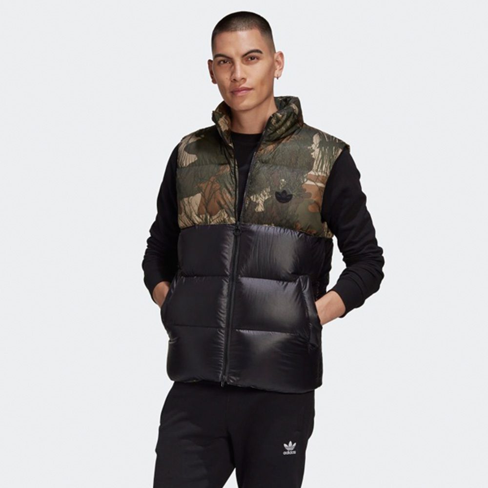 servet supermarkt Portret Adidas Regen Blocked Steppweste Herren schwarz/camo GE1320 -  meinsportline.de