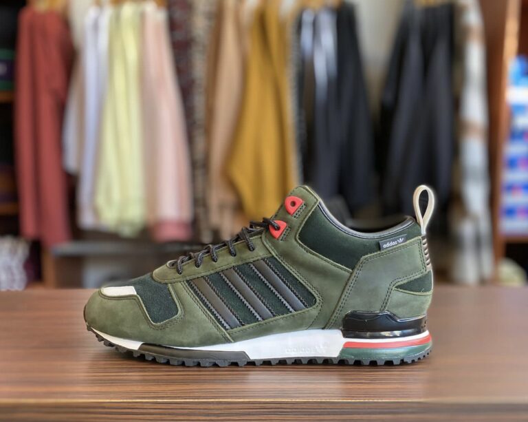 Adidas Originals ZX 700 Winter Mid Cut Boot Schuhe GX6156 oliv Gr. 44