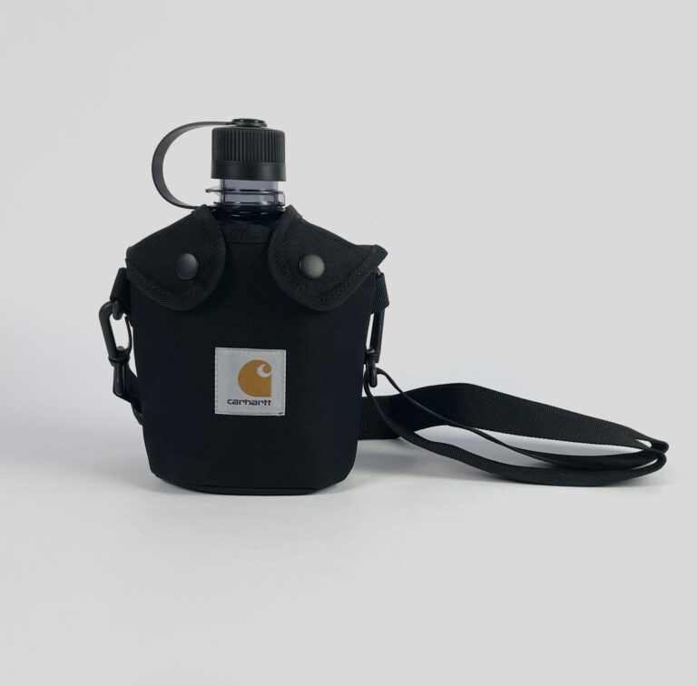 Carhartt Wip Feld Flasche 1Liter Volumen (schwarz)