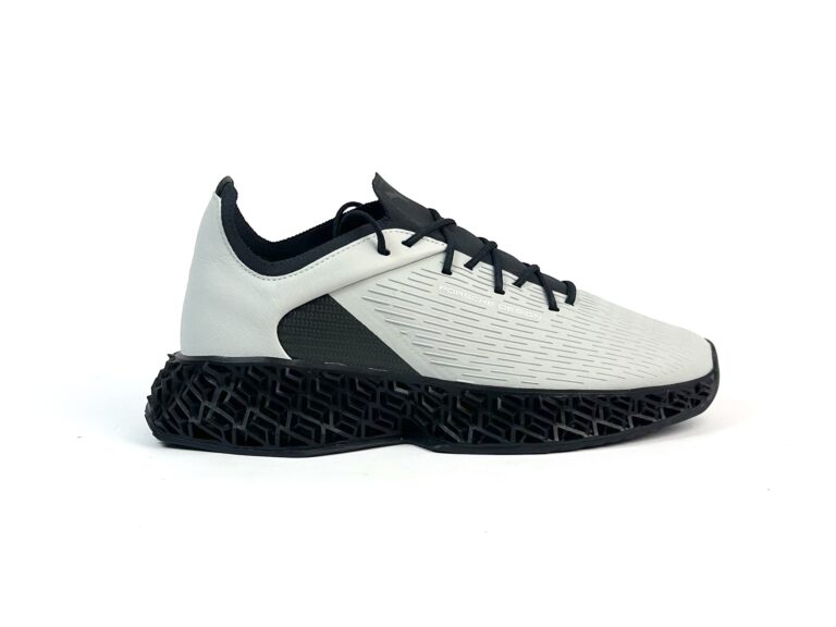 Puma Porsche Design 3D MTRX Sneaker gr.43 (hellgrau/schwarz)