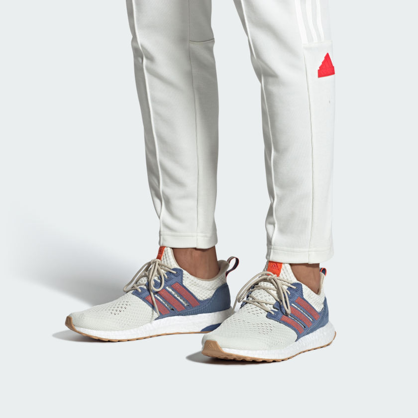 Adidas Ultraboost 1.0 Sneaker ID9667 gr.43 weiB blau meinsportline