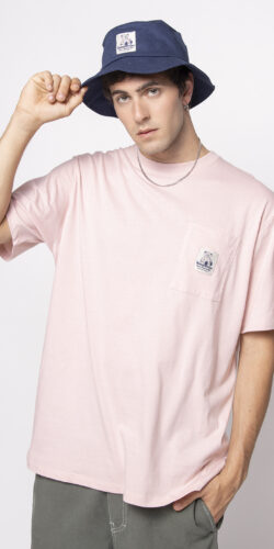 Kaotiko Pocket Loving Bear T-Shirt (rosa)