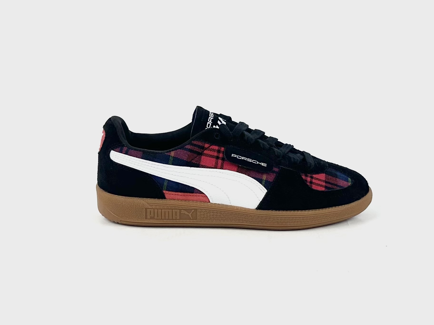 Black red puma sneakers on sale