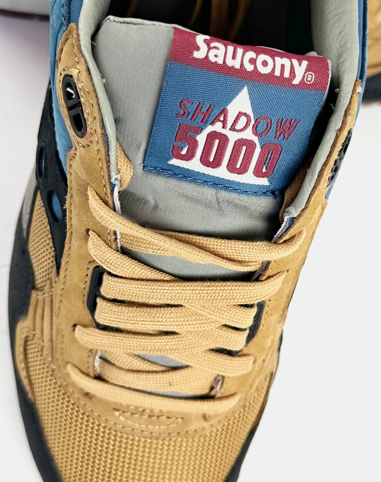 Saucony Shadow 5000 Sneaker Designed in Venice braun blau