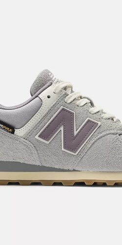 New Balance 574 YGD Sneaker Hairy Suede Rain Cloud Grey (grau/lila)