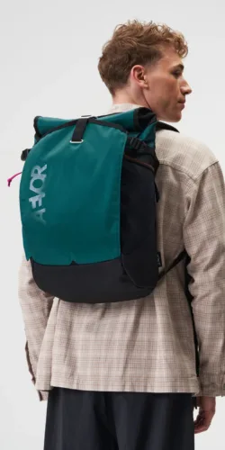 Aevor Roll Pack Rucksack 28Liter Evergreen (schwarz/grün).