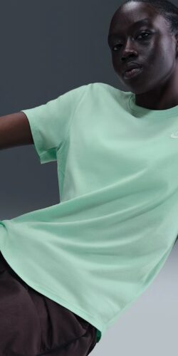 Nike Club House Damen T-Shirt Mint Foam (grün)