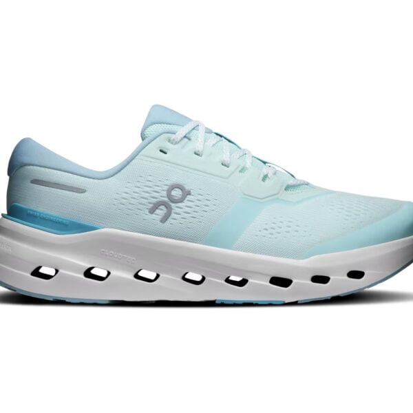 Der ON Cloudrunner 3 in Blau, ideal für Lauf- und Alltagsschuhe, mit innovativem CloudTec-Dämpfungssystem für Komfort und Stabilität.