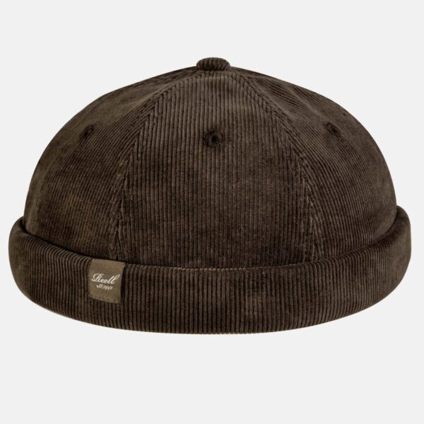 Braune Reell Docker Cord 6 Panel Cap aus weichem Cordstoff, stylischer Streetwear Hut für Männer und Frauen.