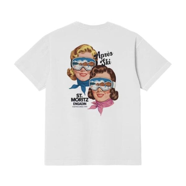 Weißes T-Shirt mit Retro-Design, das zwei Frauen mit Skibrillen zeigt, inspiriert von 1950er Stil, perfekt für Wintersportfans.