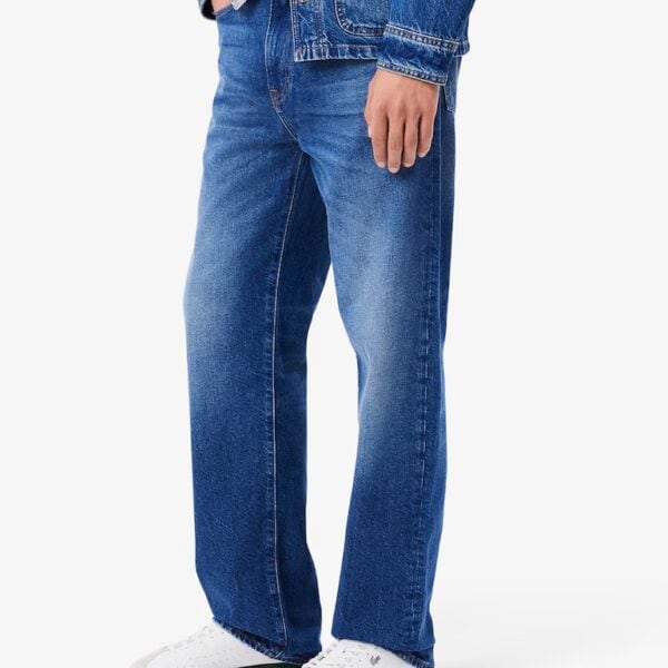 Lacoste Regular Fit Jeans in Used Washed Blau, bequem und stilvoll für den Alltag.