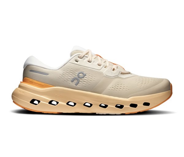 Beige und gelbe ON Cloudeunner 3 Sneaker mit atmungsaktivem Obermaterial und innovativem Laufsohlen-Design für Komfort und Style.