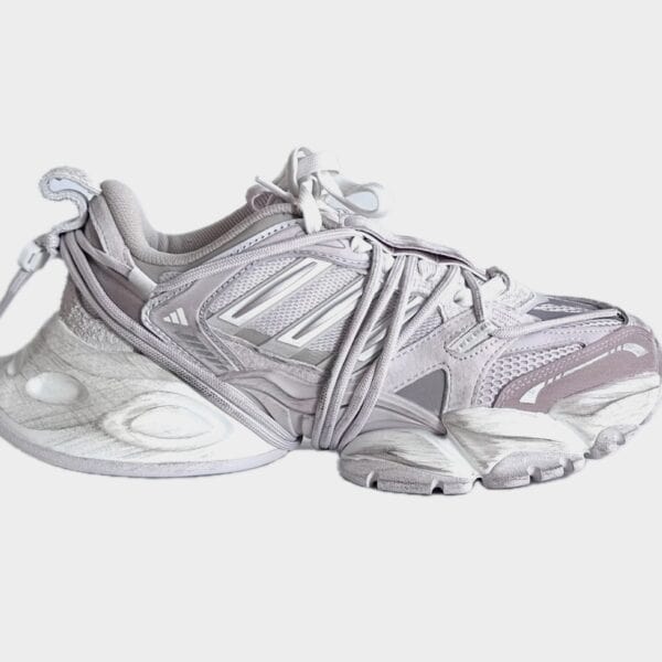 Modern Adidas XLG Deluxe 2.0 Vintage Runner in Grau-Rosa Metallic mit atmungsaktivem Design und bequemer Sohle, ideal für sportliche Aktivitäten.